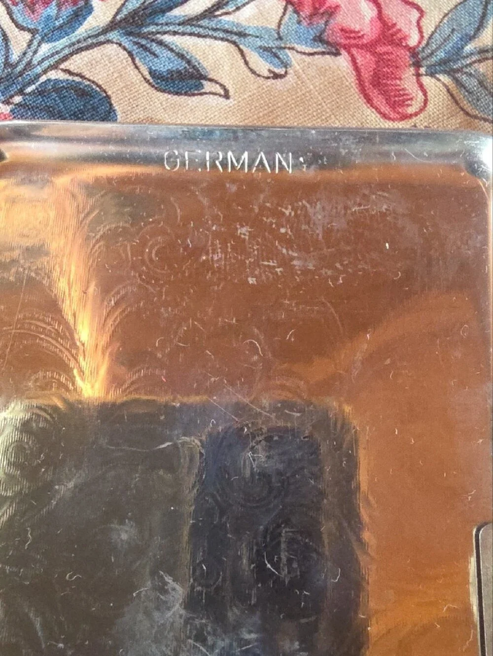 Vintage Embossed German  Silver Toned  Decorative Scrolled Card Case Snap Close